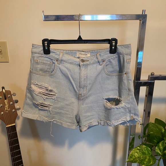 *LAST CALL* PacSun High Waisted Mom Shorts - Picture 2 of 3